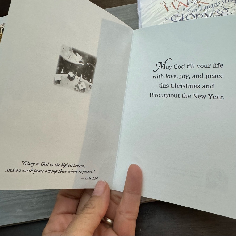 Set of 8 National Shrine of St. Jude Christmas Greeting Cards & 2 Assorted - Picture 5 of 16